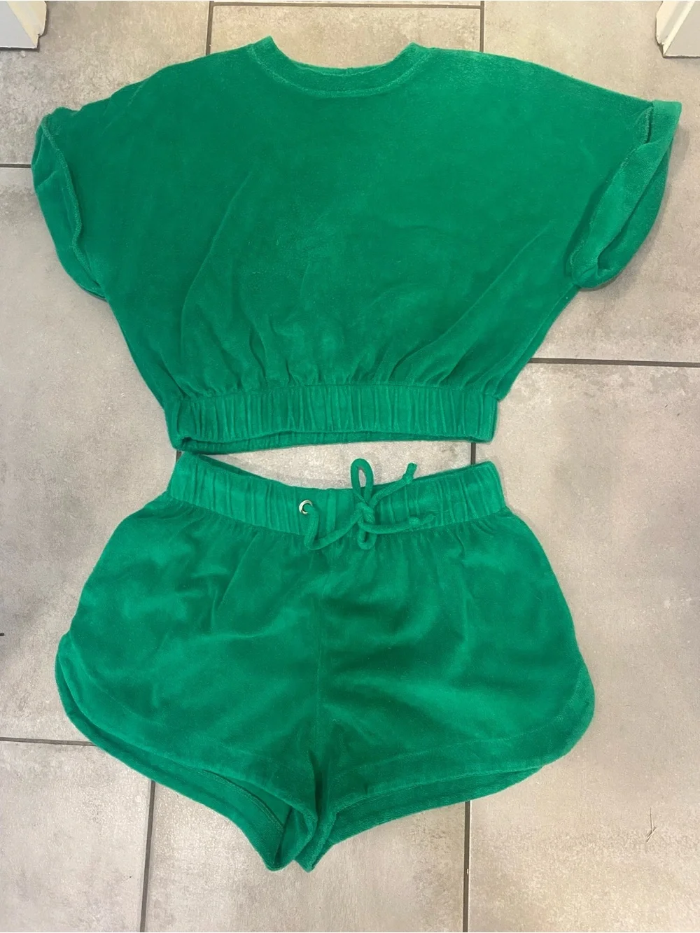 Elan Terry Cloth Two Piece Set Green